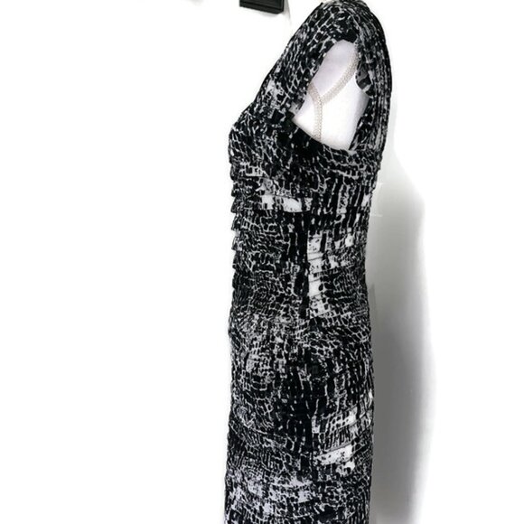 Adrianna Papell Bodycon Sheath Dress - Picture 3 of 8